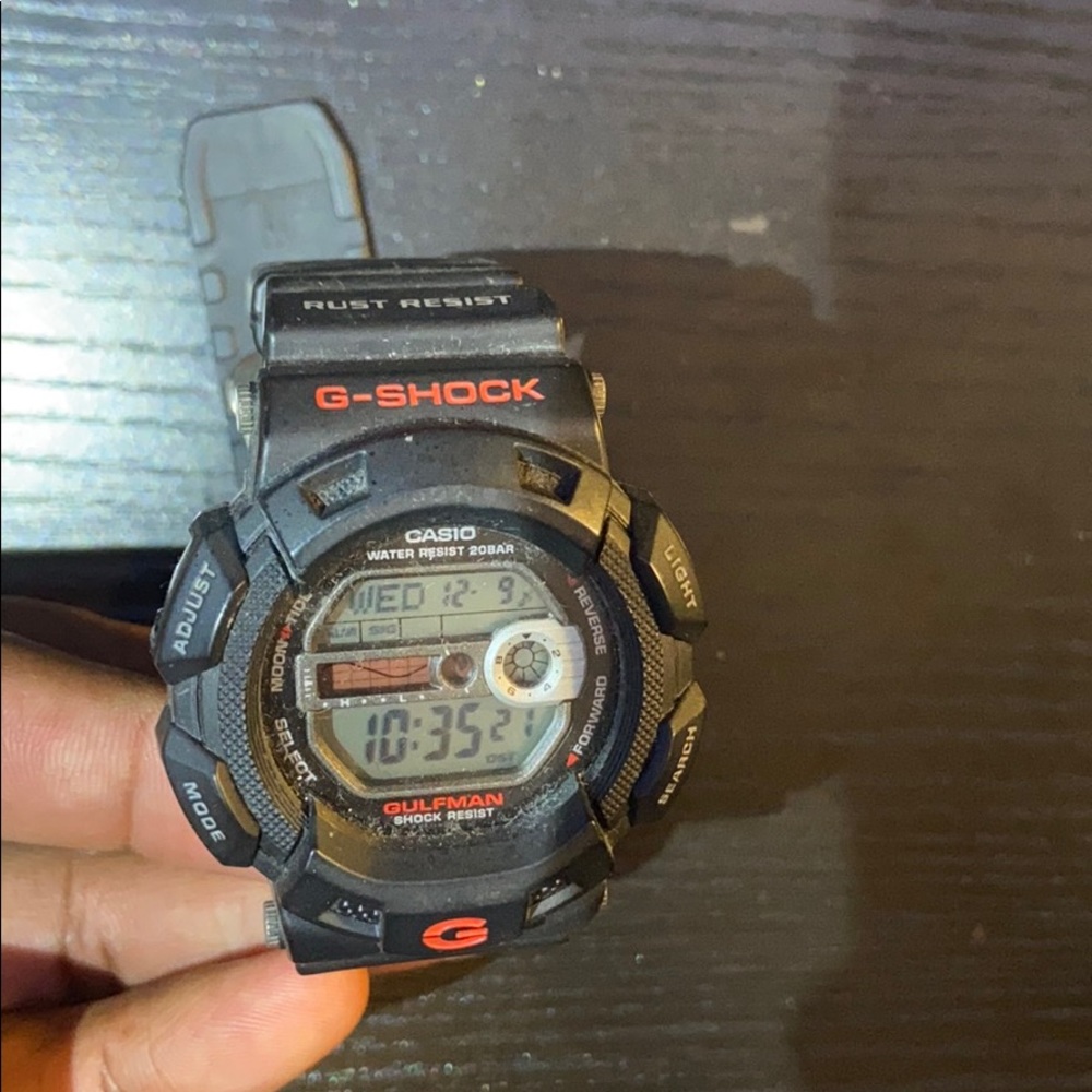 G shock rust resist/ dual illuminator